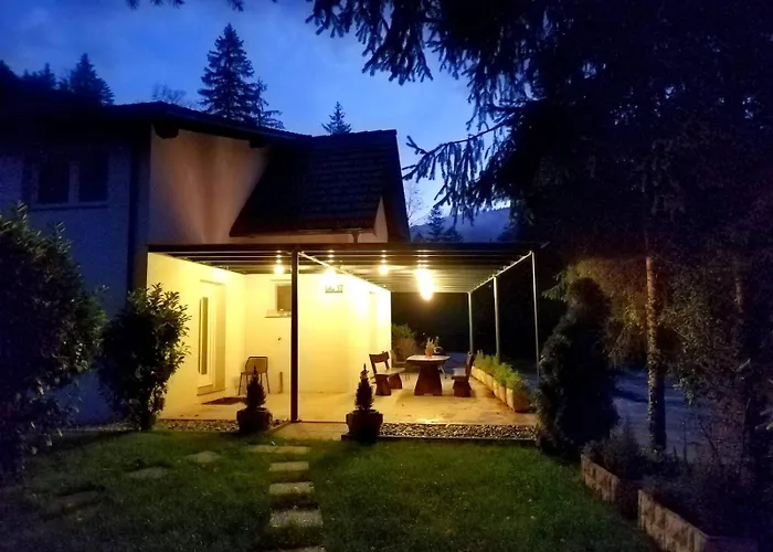 Riverside Guesthouse